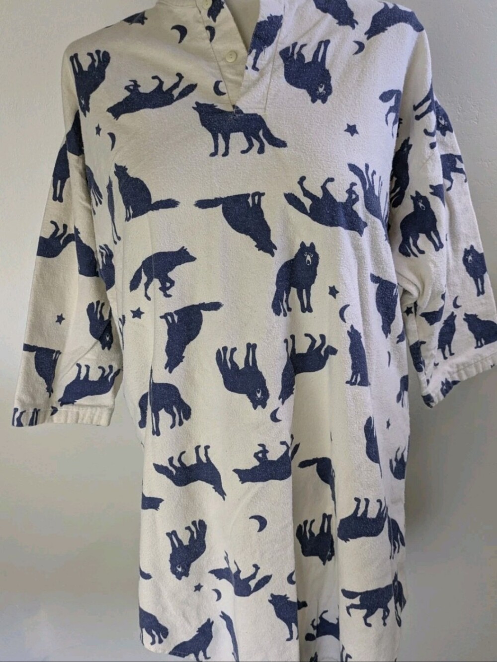 Women's Wolf Flannel Nightgown OS